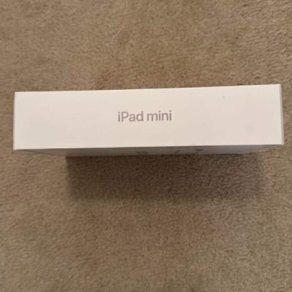 IPad mini  BOX. New.  - Picture 2 of 4